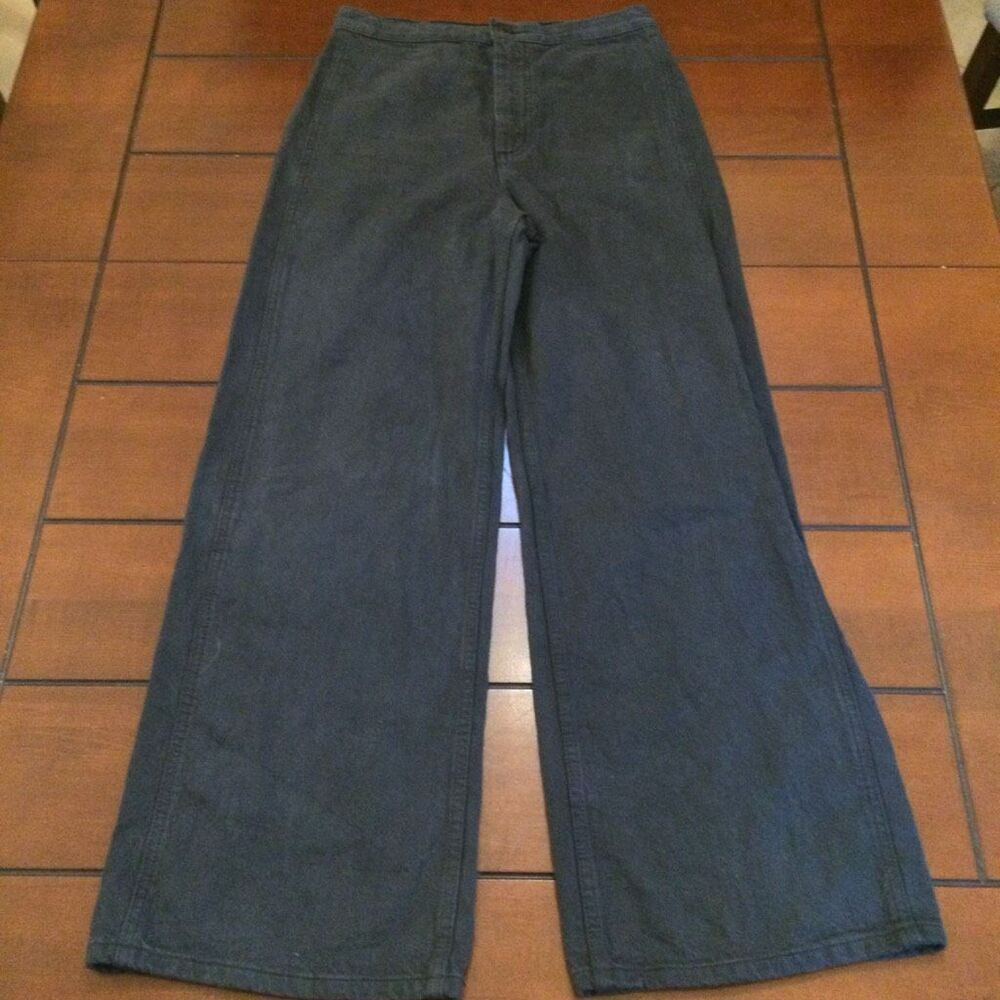 Levi’s rib cage wide leg 28 black jeans